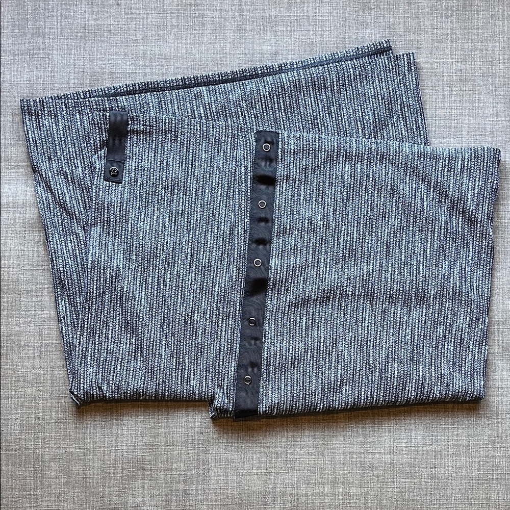 Lululemon Black & Gray Infinity Scarf Dance Athletic Soft Large